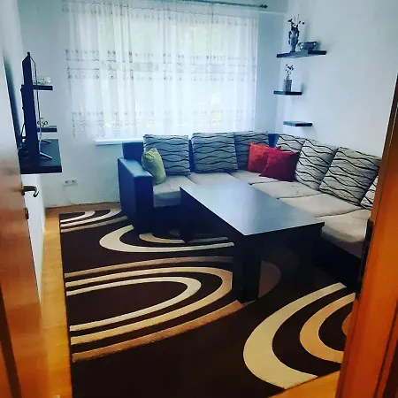 Dzidzi شقة سراييفو